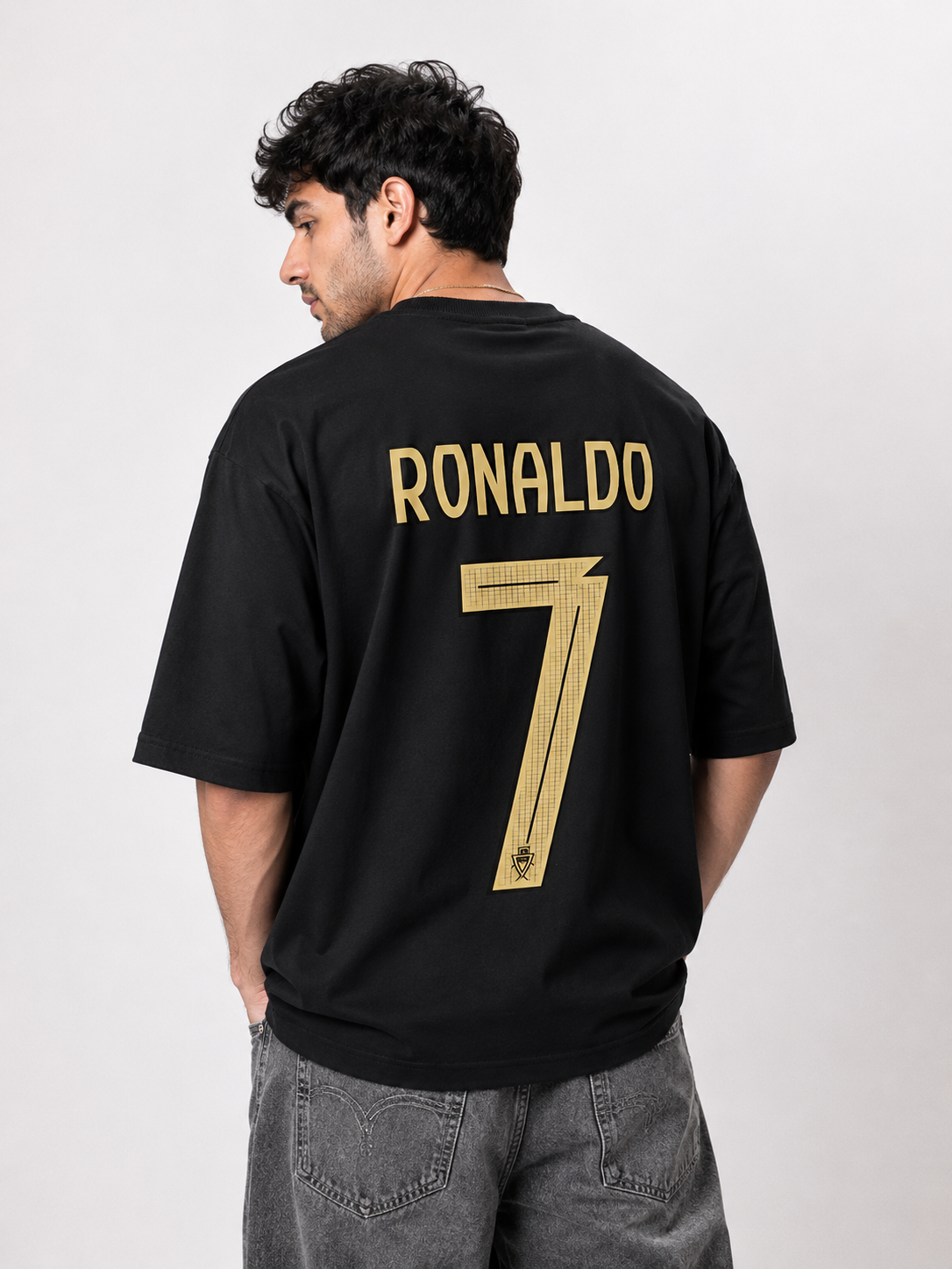 🇵🇹 Cristiano Ronaldo 7 Portugal Oversized T-Shirt – Black Gold Edition